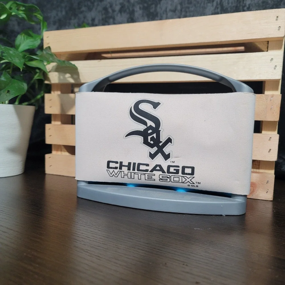 MLB Cool Six Chicago White Sox Cooler Holds Six Pack of Cans Carrier